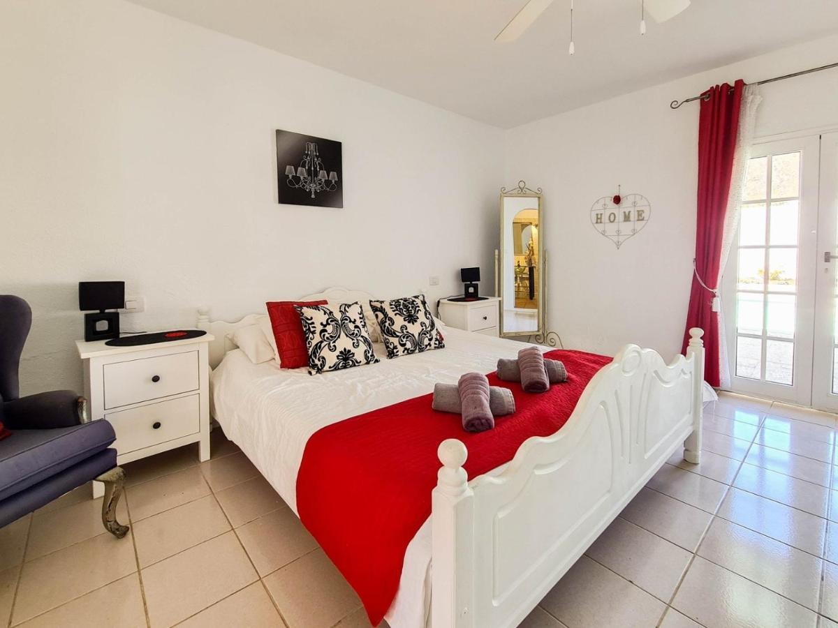 Stunning Sea View Villa With 6 Bedrooms & Heated Pool - Villa Renaissance Playa Blanca  Exterior photo