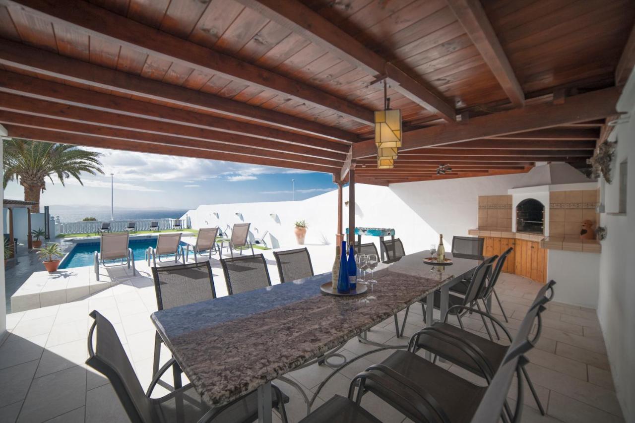 Stunning Sea View Villa With 6 Bedrooms & Heated Pool - Villa Renaissance Playa Blanca  Exterior photo