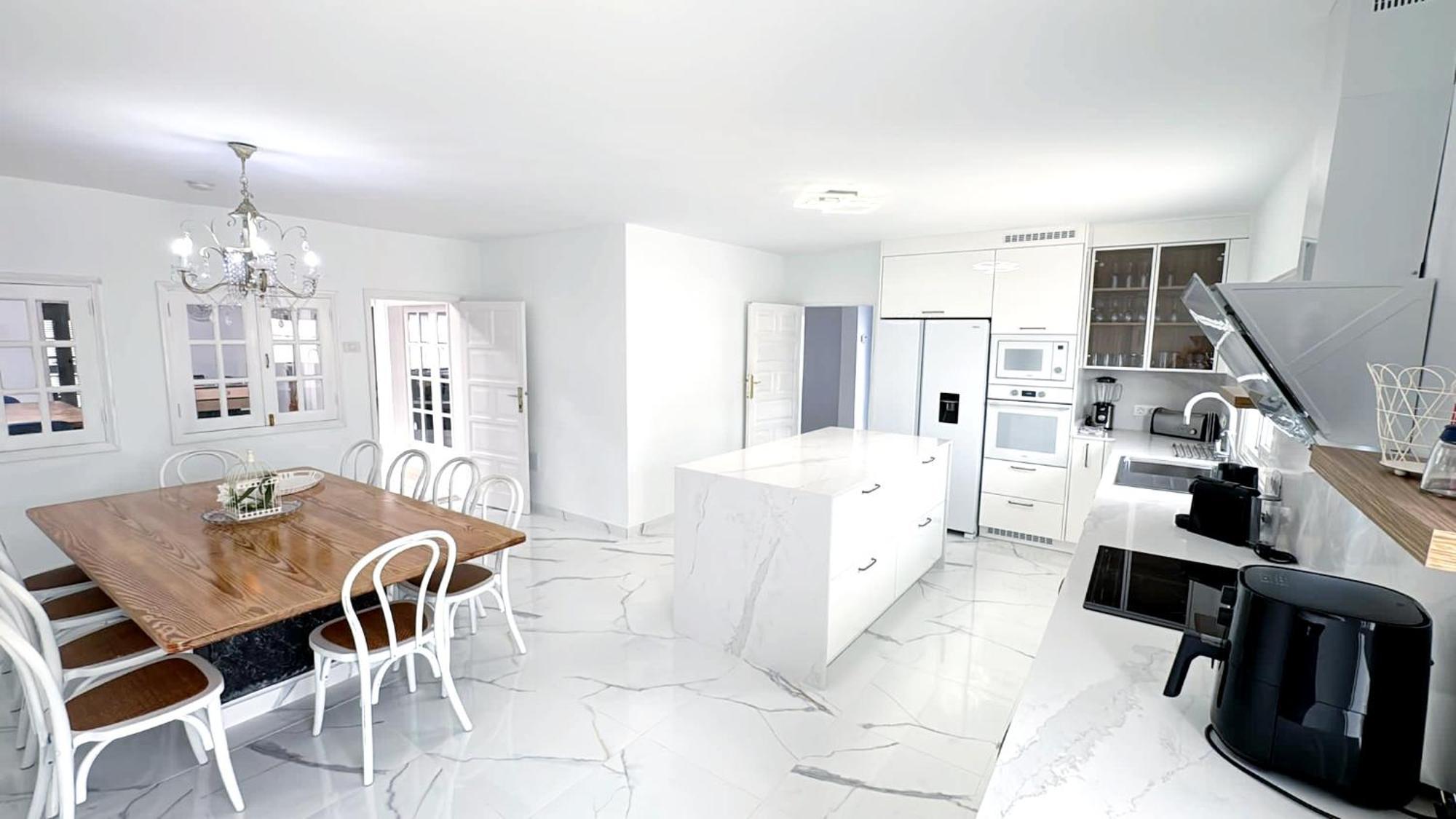 Stunning Sea View Villa With 6 Bedrooms & Heated Pool - Villa Renaissance Playa Blanca  Exterior photo